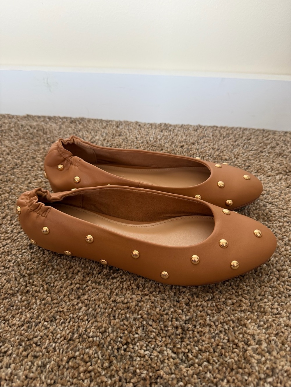 WHITE HOUSE BLACK MARKET Tan Leather Ballet Flat with Gold Dot Accents